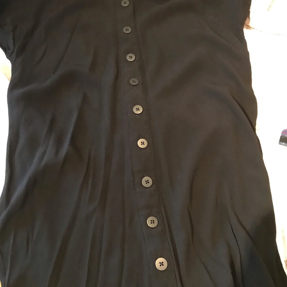 Madewell Crewneck Button Back Easy Dress in Black. Size S - Picture 5 of 7